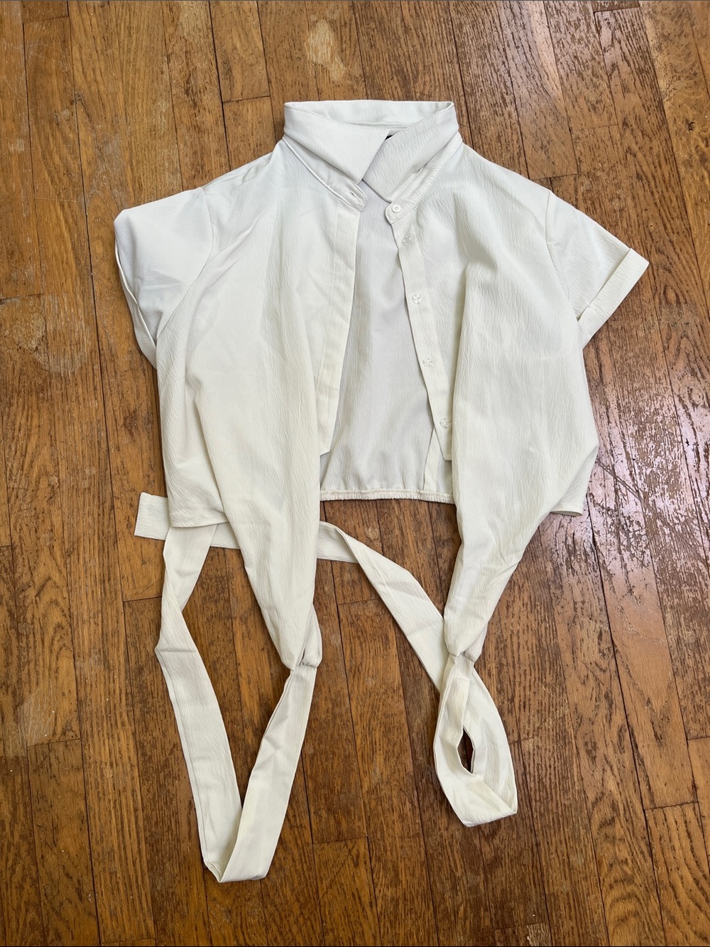 SHEIN White Cropped Tie-Front Short Sleeve Blouse sz 8/10
